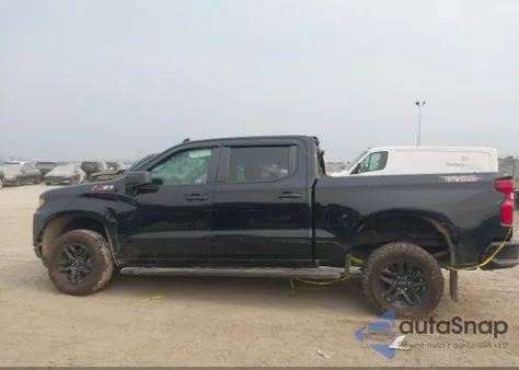 2021 Chevrolet Silverado 1500 z USA, uszkodzony, nr VIN 1GCPYCEL0MZ401013